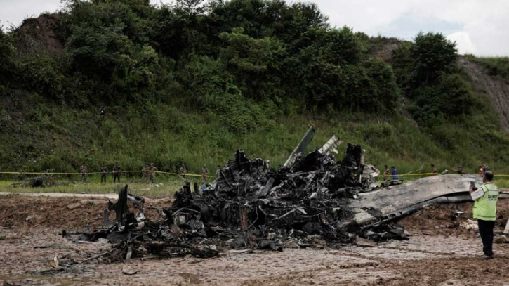 18 die in Nepal plane crash: officials