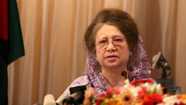 Khaleda Zia leaves for London Jan 7